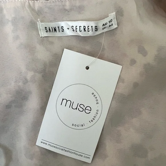 Saints+Secrets Floral Long Sleeves ruffle wrap up Dress - Picture 4 of 4